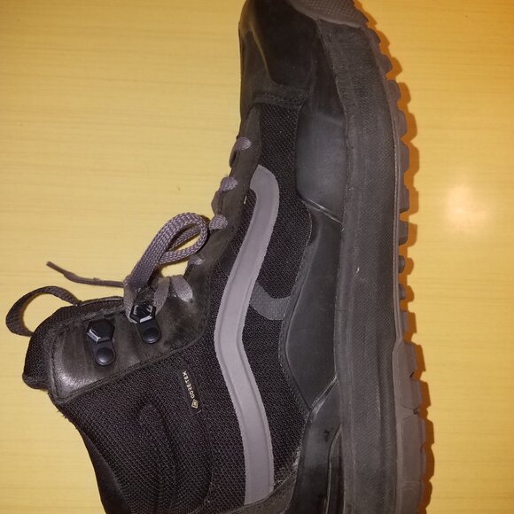 B6 ULTRA RARE VANS BRYAN IGUCHI GORE TEX HIGH SHOES, Men's 10.5 - Picture 10 of 14